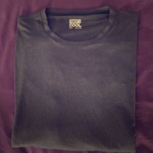 BRAND NEW!!! 32 degree t-shirt